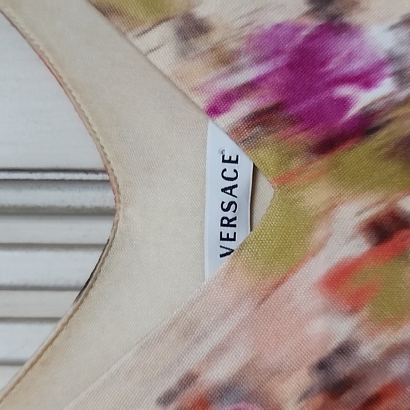 Vintage Gianni Versace Cream & Multicolor Sleeveless V Neck Midi Dress Size 40IT - Picture 5 of 13